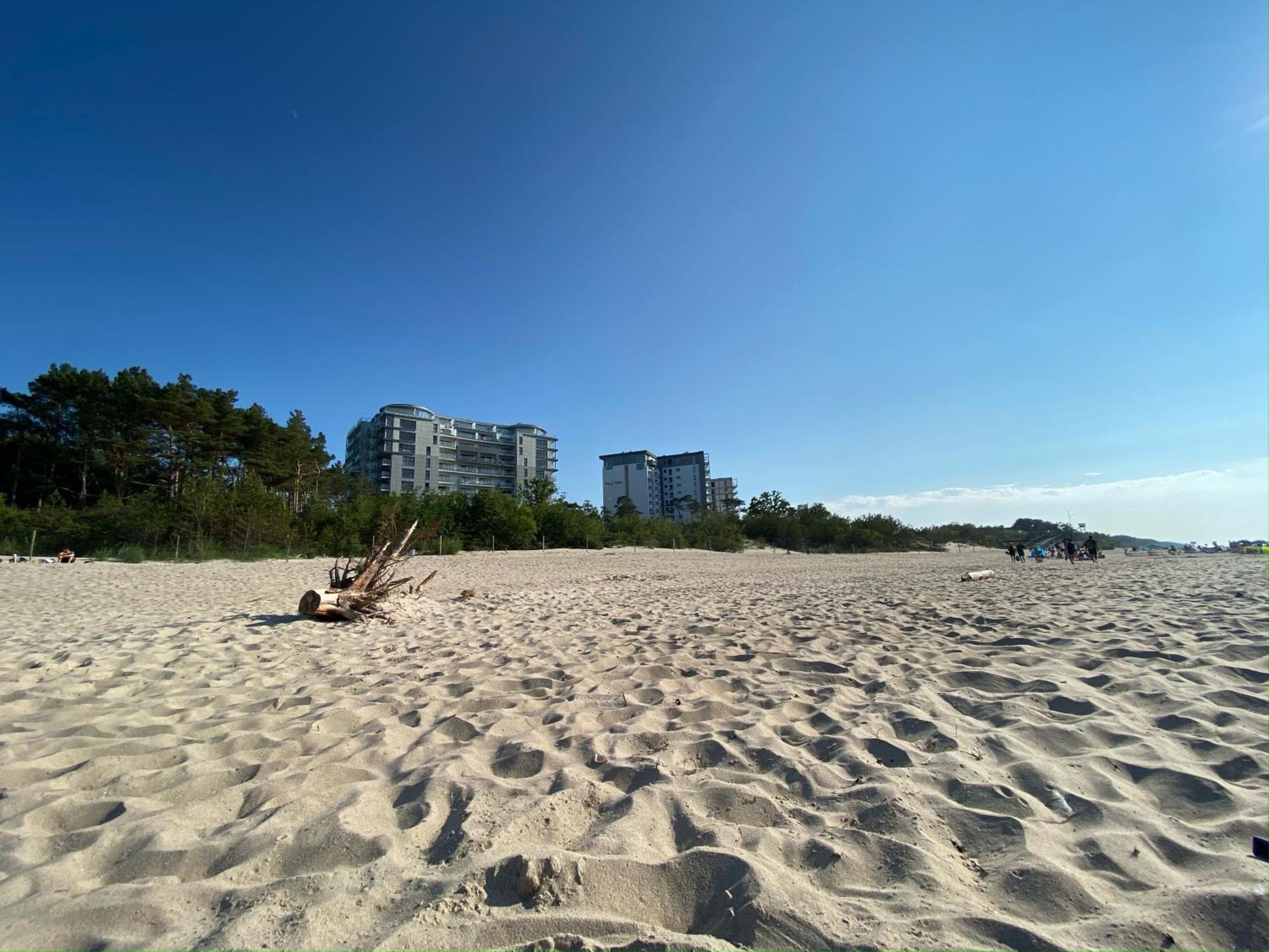 Sea Breeze Apartment *